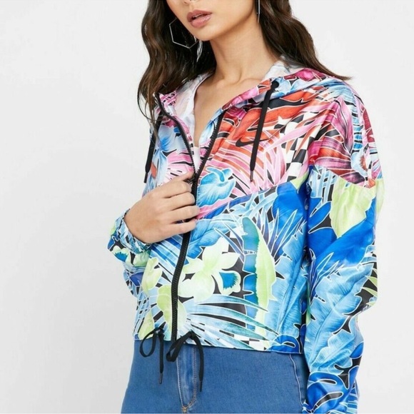 Nike Jackets & Blazers - NWT Nike Multicolor Leaf Print Windbreaker Crop Zip up size Large
